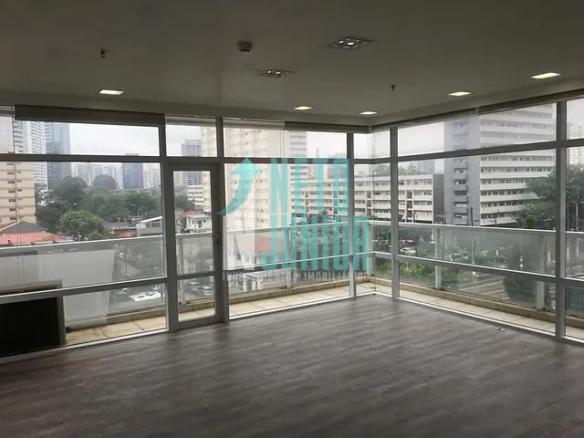 Conjunto comercial com 54m², à venda ou para alugar, no bairro Brooklin Novo em São Paulo