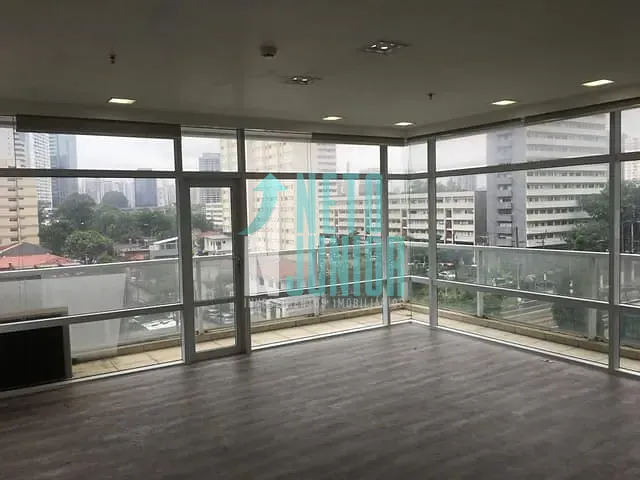 Conjunto comercial com 54m², à venda ou para alugar, no bairro Brooklin Novo em São Paulo