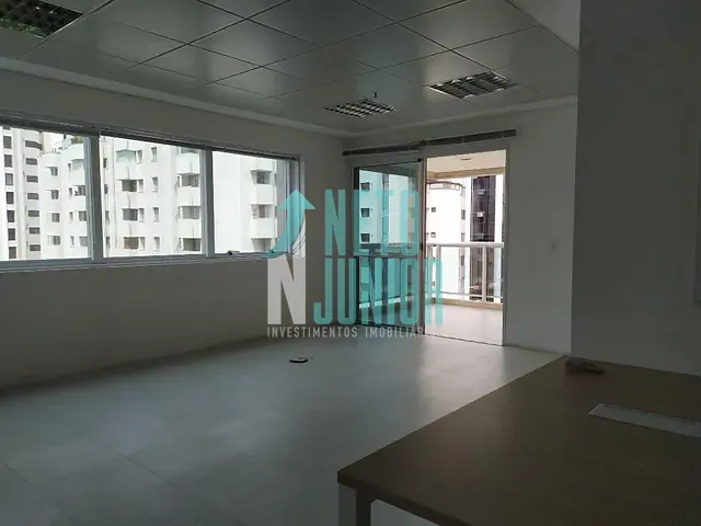 Conjunto com 50m², à venda, no bairro Indianópolis em São Paulo