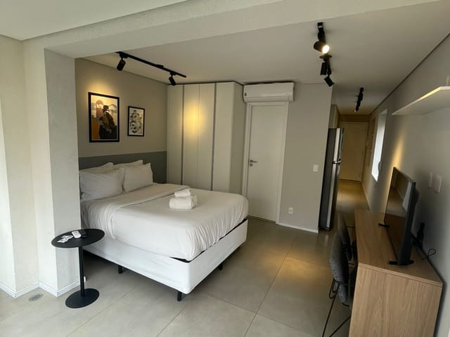 Outro com 600m² 1 quarto e 1 banheiro, à venda, no bairro Vila Nova Conceição em São Paulo