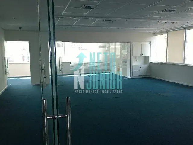 Conjunto com 163m², à venda ou para alugar, no bairro Itaim Bibi em São Paulo