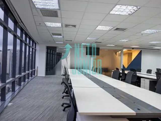 Conjunto com 549m², para alugar, no bairro Cidade Monções em São Paulo