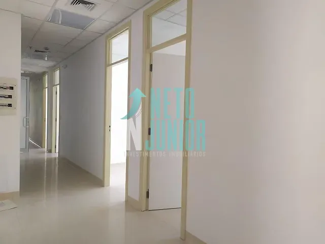 Conjunto com 136m², para alugar, no bairro Indianópolis em São Paulo