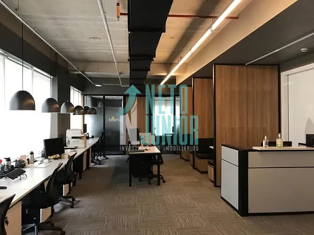 Conjunto com 136m², à venda, no bairro Indianópolis em São Paulo