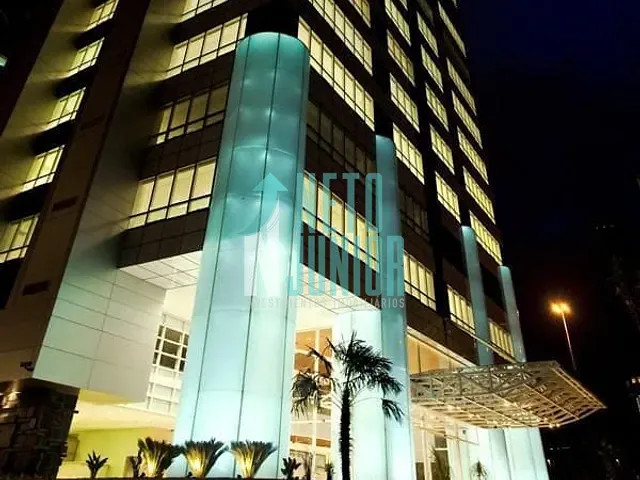 Sala com 136m², para alugar, no bairro Brooklin em São Paulo