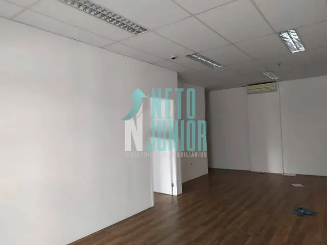 Conjunto com 100m², à venda ou para alugar, no bairro Pinheiros em São Paulo