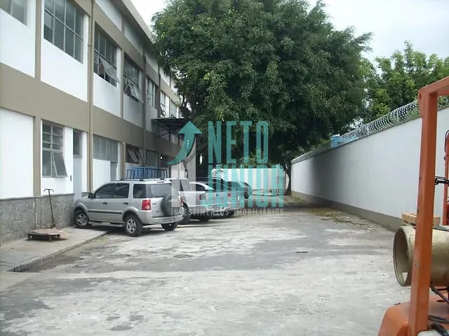 Galpão com 3200m², para alugar, no bairro Lapa de Baixo em São Paulo
