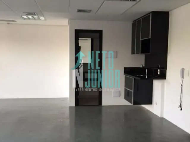 Conjunto com 150m², à venda, no bairro Vila Hamburguesa em São Paulo