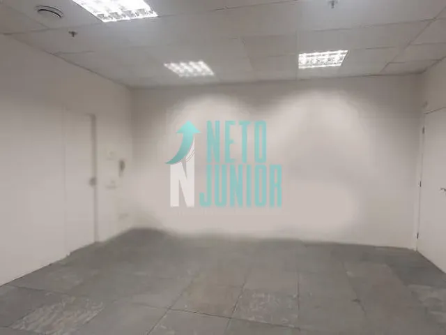 Conjunto com 69m², à venda ou para alugar, no bairro Vila Cordeiro em São Paulo