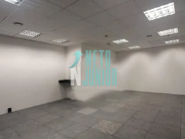 Conjunto com 69m², à venda ou para alugar, no bairro Vila Cordeiro em São Paulo