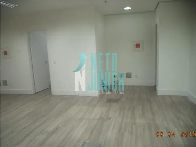 Conjunto com 79m², à venda ou para alugar, no bairro Vila Olímpia em São Paulo