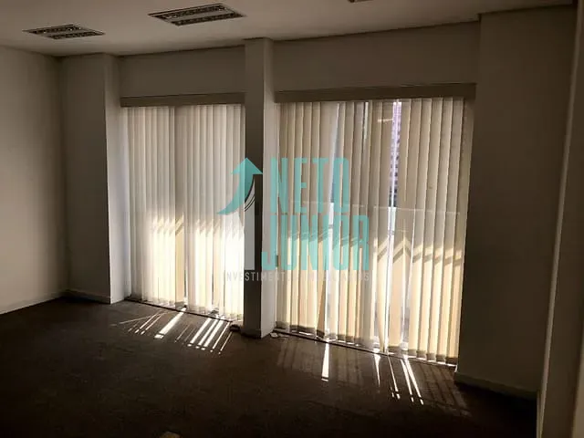 Conjunto com 32m², à venda ou para alugar, no bairro Vila Olímpia em São Paulo