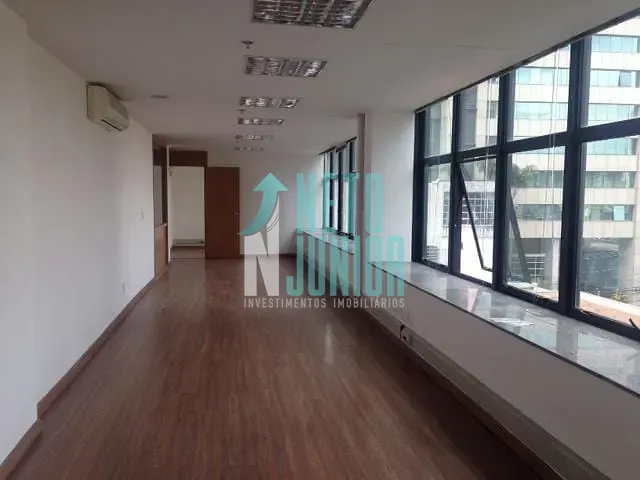 Conjunto com 489m², para alugar, no bairro Vila Olímpia em São Paulo