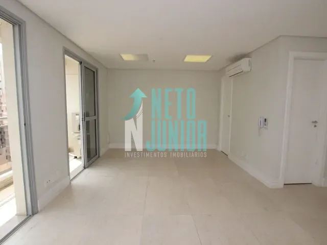 Conjunto com 37m², à venda ou para alugar, no bairro Indianópolis em São Paulo