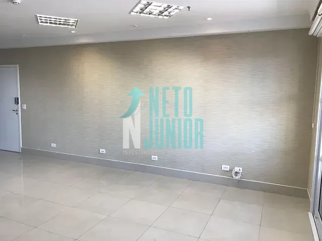Conjunto com 55m², à venda ou para alugar, no bairro Indianópolis em São Paulo