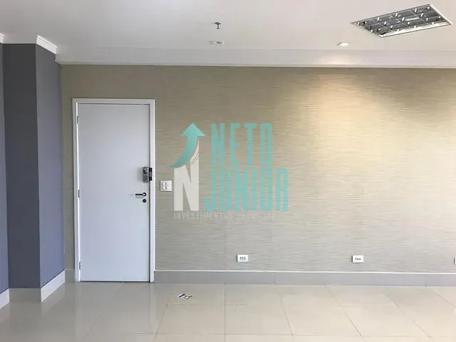 Conjunto com 55m², à venda ou para alugar, no bairro Indianópolis em São Paulo