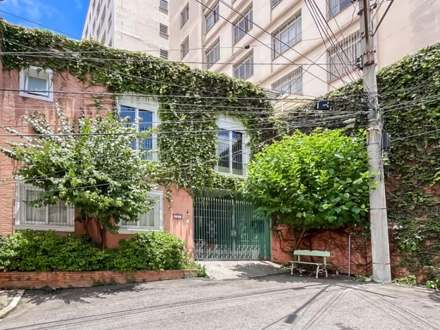 Outro com 150m² 4 quartos e 3 banheiros, à venda, no bairro Aclimação em São Paulo
