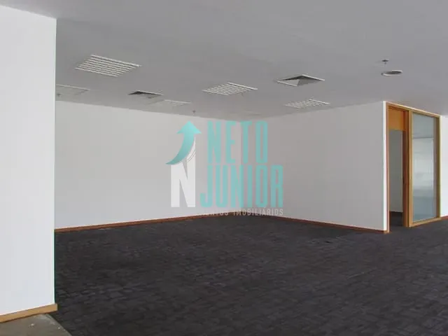 Conjunto com 420m², para alugar, no bairro Itaim Bibi em São Paulo