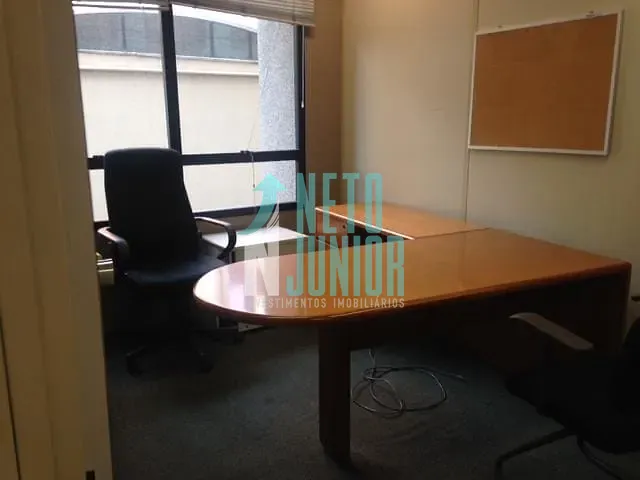 Sala com 260m², para alugar, no bairro Vila Olímpia em São Paulo