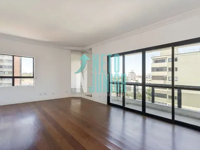 Cobertura com 306m² 4 quartos e 3 banheiros, à venda ou para alugar, no bairro Moema em São Paulo