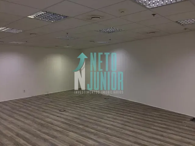 Conjunto com 66m², à venda ou para alugar, no bairro Vila São Francisco em São Paulo