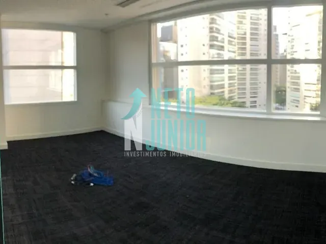 Conjunto com 218m², para alugar, no bairro Vila Olímpia em São Paulo