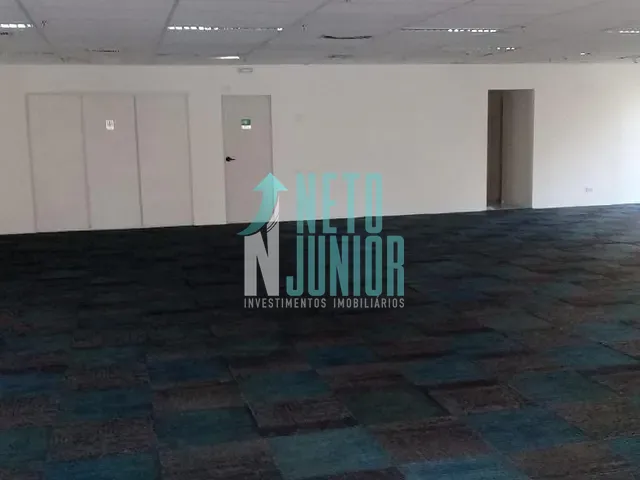 Conjunto com 250m², para alugar, no bairro Vila Olímpia em São Paulo