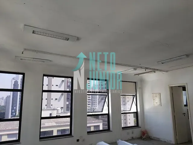 Conjunto com 54m², para alugar, no bairro Moema em São Paulo