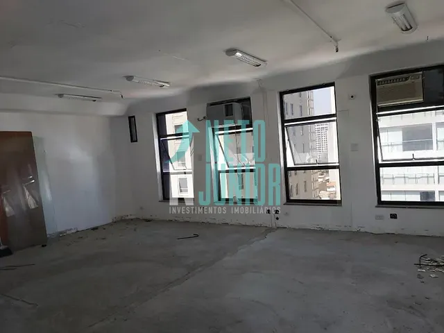 Conjunto com 54m², para alugar, no bairro Moema em São Paulo
