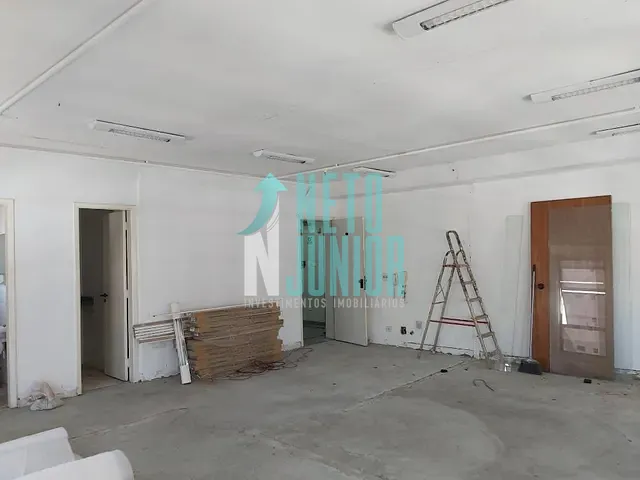 Conjunto com 54m², para alugar, no bairro Moema em São Paulo