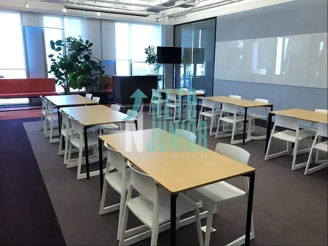 Conjunto com 1800m², para alugar, no bairro Vila Olímpia em São Paulo