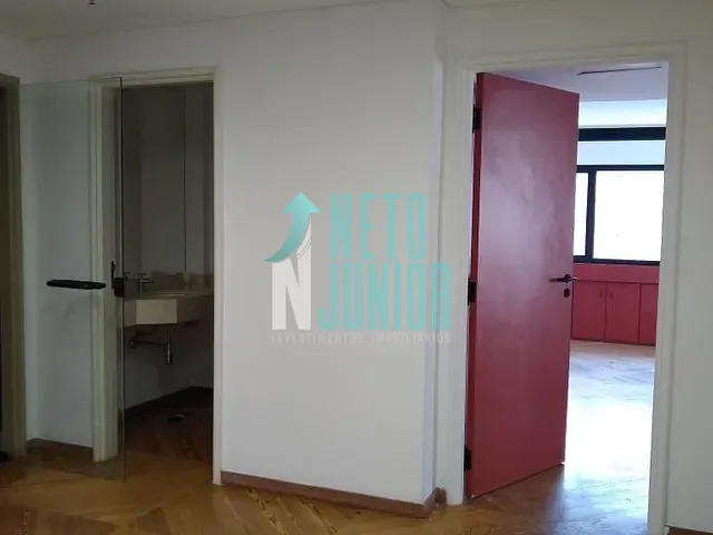 Conjunto com 350m², para alugar, no bairro Cidade Monções em São Paulo