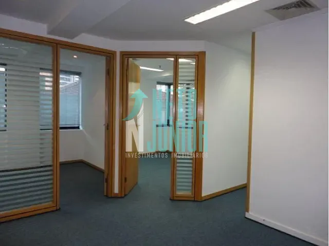 Conjunto com 73m², para alugar, no bairro Brooklin Paulista em São Paulo