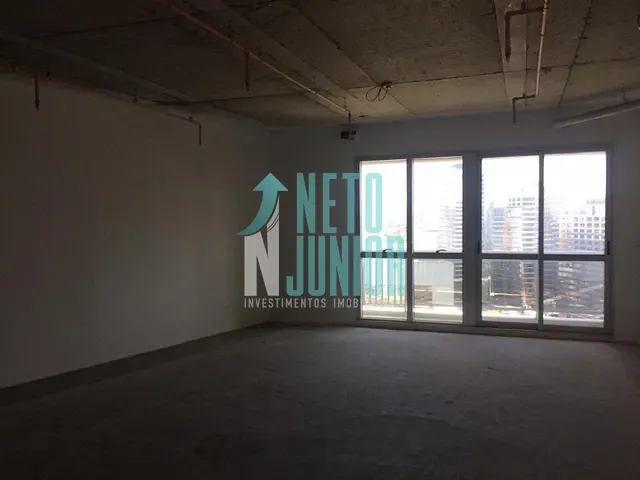 Conjunto com 167m², à venda, no bairro Vila São Francisco em São Paulo