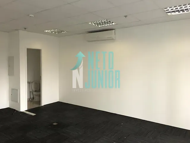 Conjunto comercial com 42m², à venda ou para alugar, no bairro Brooklin Novo em São Paulo