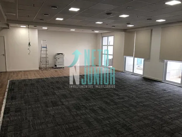 Conjunto com 256m², para alugar, no bairro Vila Cordeiro em São Paulo