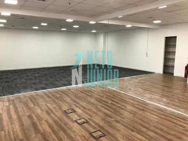 Conjunto com 256m², para alugar, no bairro Vila Cordeiro em São Paulo