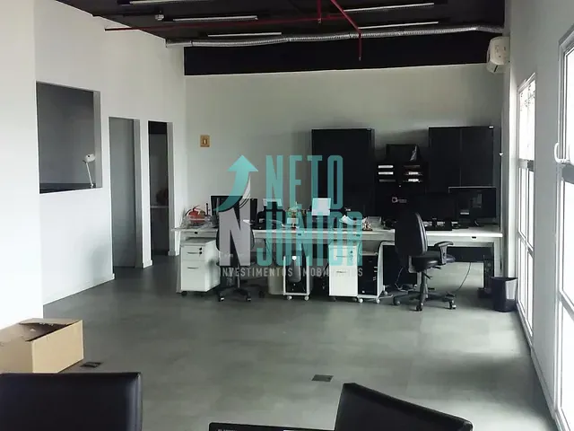 Conjunto com 232m², à venda ou para alugar, no bairro Vila Cordeiro em São Paulo
