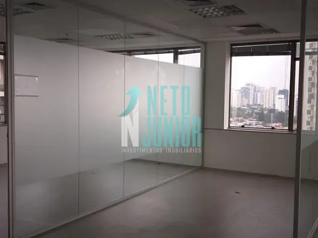 Conjunto com 196m², para alugar, no bairro Vila Olímpia em São Paulo
