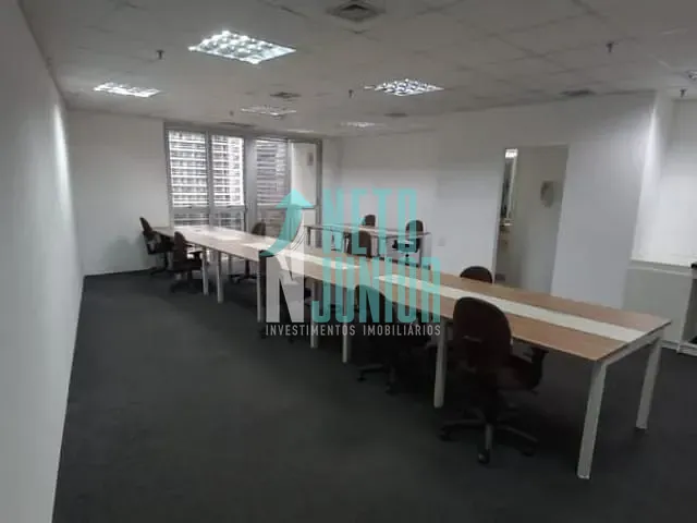 Conjunto com 121m², à venda ou para alugar, no bairro Vila Sao Francisco (Zona Sul) em São Paulo