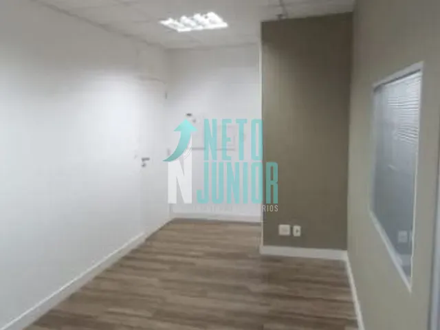 Conjunto com 121m², à venda ou para alugar, no bairro Vila Sao Francisco (Zona Sul) em São Paulo