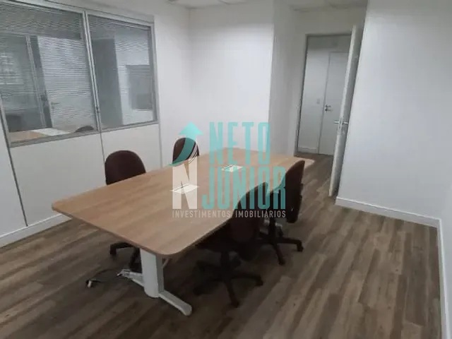 Conjunto com 121m², à venda ou para alugar, no bairro Vila Sao Francisco (Zona Sul) em São Paulo