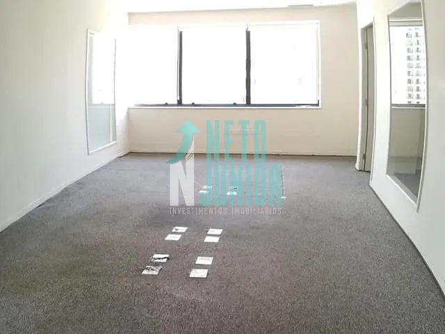 Conjunto com 120m², para alugar, no bairro Itaim Bibi em São Paulo