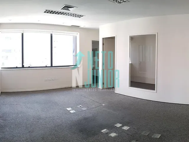 Conjunto com 120m², para alugar, no bairro Itaim Bibi em São Paulo