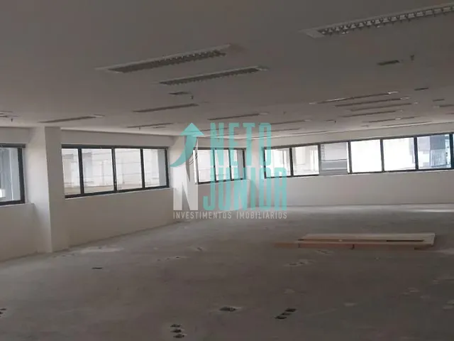 Conjunto com 218m², para alugar, no bairro Vila Olímpia em São Paulo