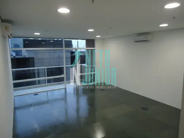 Conjunto comercial com 42m², para alugar, no bairro Brooklin Novo em São Paulo