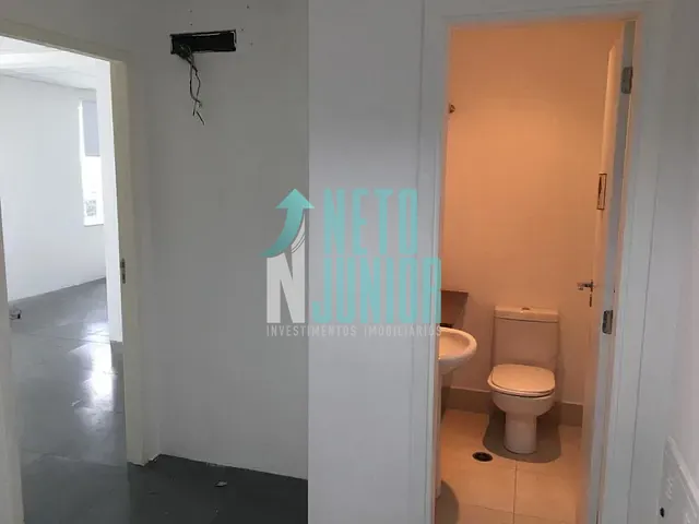 Conjunto com 90m², para alugar, no bairro Vila Gertrudes em São Paulo