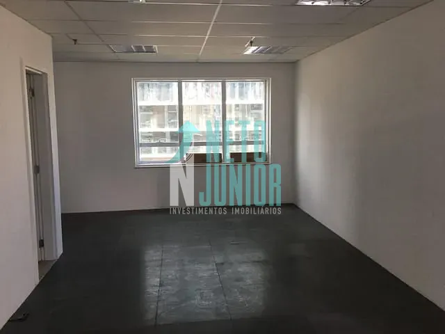 Conjunto com 45m², para alugar, no bairro Vila Gertrudes em São Paulo