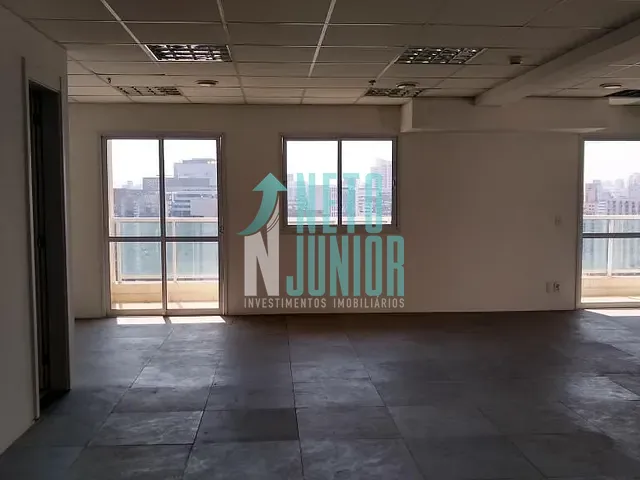 Conjunto com 140m², à venda, no bairro Brooklin Novo em São Paulo
