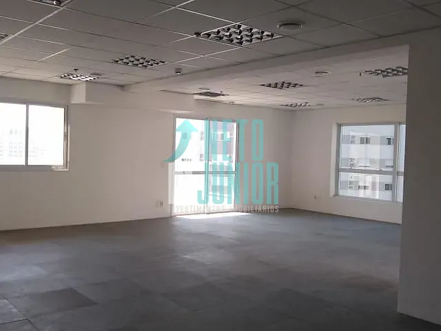 Conjunto com 140m², à venda, no bairro Brooklin Novo em São Paulo